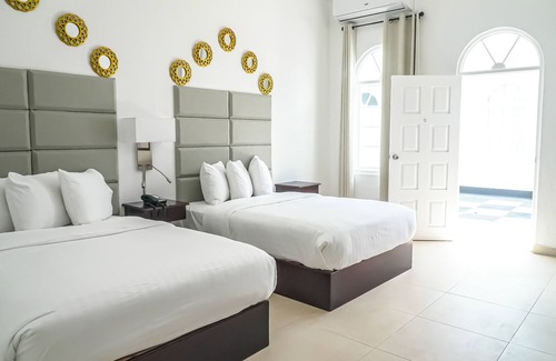 Port Antonio Hotel | Jamaica Palace Hotel