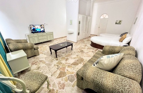 Port Antonio Hotel | Jamaica Palace Hotel