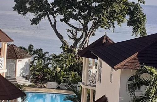 Ocho Rios Apartment | Jamaica - Yah So Nice@Sky Castles, Ocho Rios