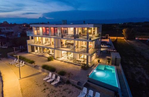 Privlaka Apartment | JamC Dream direkt am Meer mit beheiztem Pool