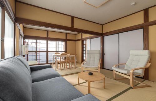 Nozawaonsen House | James House