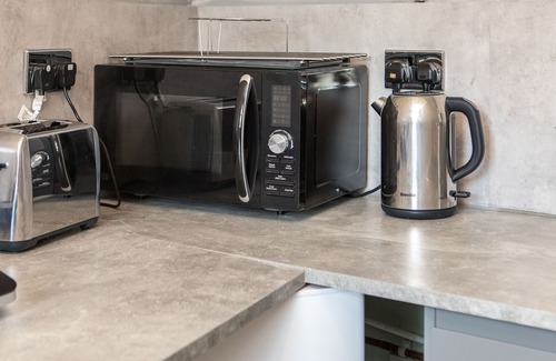 Dowlais Apartment | James' Place Dowlais Self Catering Studio 7 Idris