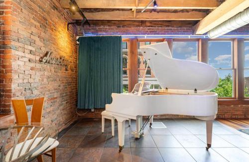 Downtown Nashville House | JamLoft - Printers Alley - Walk to Broadway