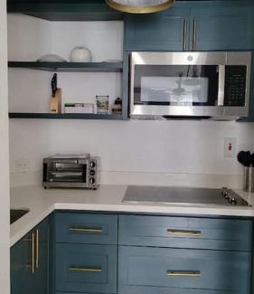 St.Bran's Burg Apartment | Jamrock Place