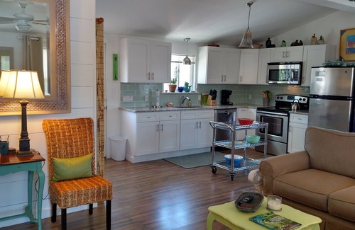 Butler Beach Cottage | Jan 2025 special rate.Cozy Butler Beach Cottage near St. Auggie Beach