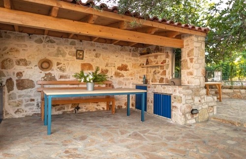 Himare House | Janakis Garden Livadi