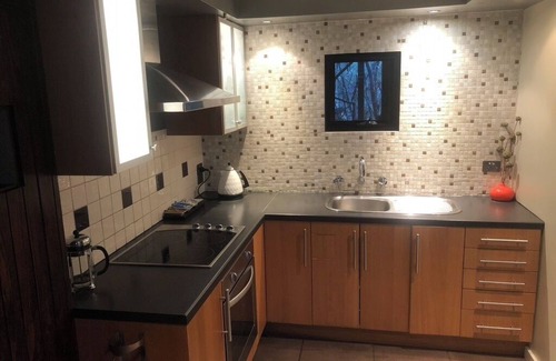 Halls Gap House | Janaza Boutique Retreat right in the middle of Halls Gap township. Pet friendly.