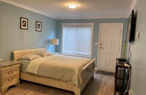 East Newton North Apartment | jane's cozy suite