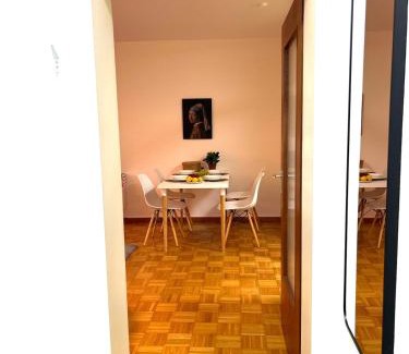 Innenstadt-Ost Apartment | Japandi-Style in Dortmund mit Stellplatz, Balkon