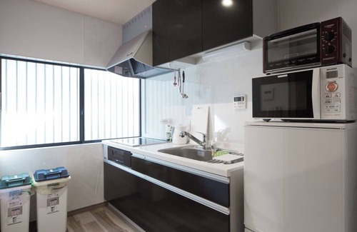 Rokurocho Apartment | Japanese Modern Townhouse in Gion with Floor Heat