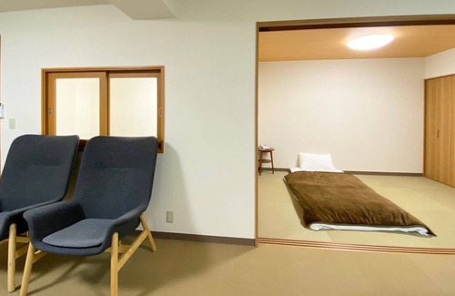 Yamanakako House | JapaneseWestern style family room with attached b / Minamitsuru-gun Yamanashi