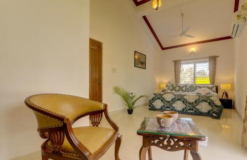 Nagoa Villa | JAQK Holidays - 9BHK Villa for Big Groups, Private Pool-WiFi-Cartaker-Parking, North Goa