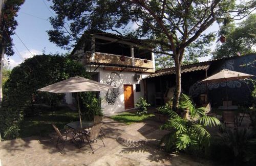 Gracias House | Jardín Café Hotel & Restaurant