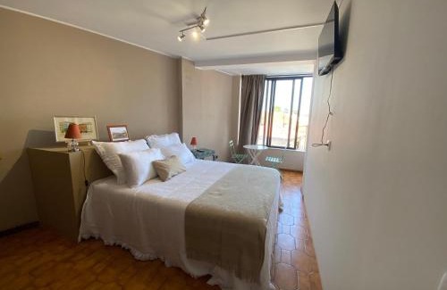 Santa Marinha House | Jardim do Morro Places