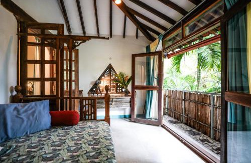 Morjim Bed & Breakfast | Jardin d'Ulysse & Hard Rock