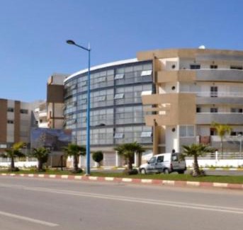 Bouznika Apartment | jardin de raisin