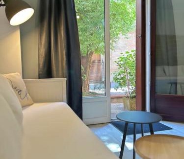 Saint-Etienne Apartment | Jardin Royal - Studio - Calme