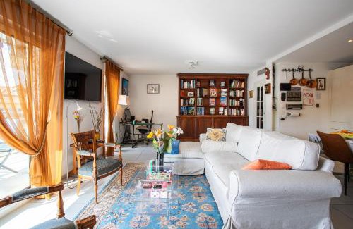 Jean-Medecin Apartment | Jardin Wilson AP4455 by RIVIERA HOLIDAY HOMES