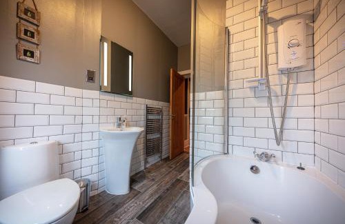 Stornoway Apartment | Jardine Apartment @ Cairn Dhu House