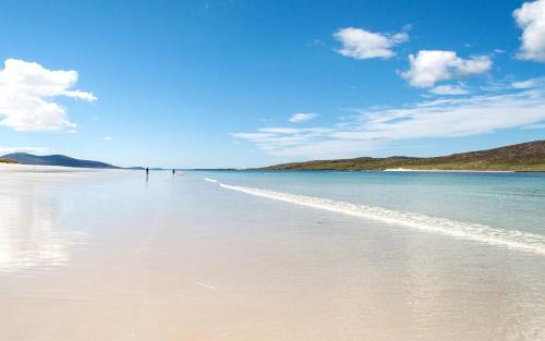 Stornoway Apartment | Jardine Apartment @ Cairn Dhu House