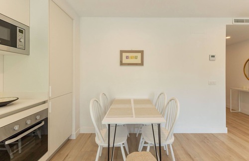 Fontanal-Maria Auxiliadora-Carretera de Carmona Apartment | Jardines de El Valle, Jacuzzi, 5 pax