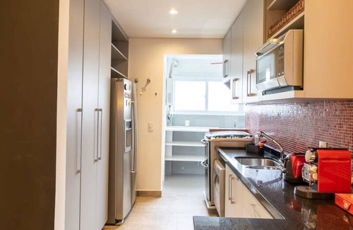 Jardins Apartment | Jardins Vintage I Chic 1-BR office in Jardins