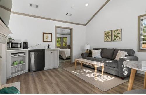 Ramona House | Jarrett Farm Resort - Suite 10