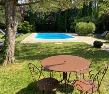 Berrias-et-Casteljau Bed & Breakfast | Jas de Berrias Chambre d’hôte