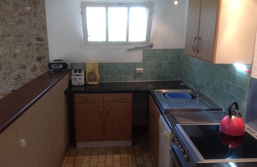 Saint-Nicolas-de-Pierrepont Cottage | Jasmin-2 bedroom Cottage on our farm - 8 minutes from sandy beaches