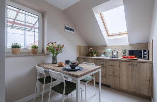 Bartazek Apartment | Jaskółka - pokoje i apartament przy plaży