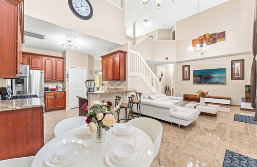 Crescent Lakes House | Jasmine Breeze – Home for 12