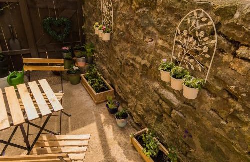Lastingham House | Jasmine Cottage Lastingham North Yorkshire