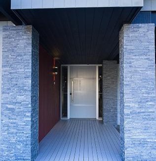 Ellalong House | Jasmine Escape DONT BOOK CLOSING DOWN