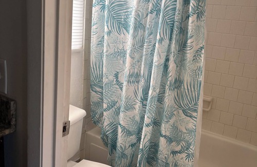 Lake City Hotel | Jasmine Garden Inn