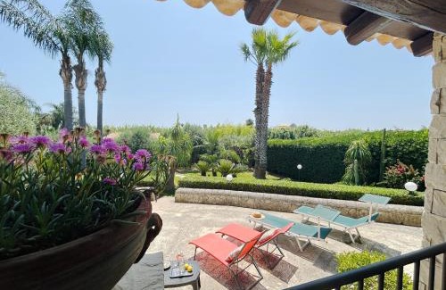Piccio House | Jasmine house near the sandy beach parking & wifi