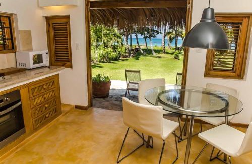 Las Galeras Apartment | Jasmine La Playita - Ocean Front