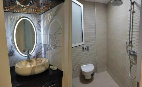 Hamma House | Jasmine
