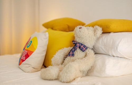Serignan House | Jasmine Yellow