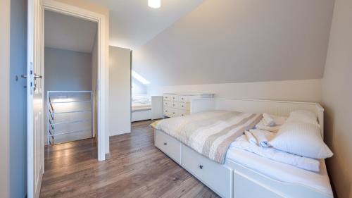 Jastrzebia Gora Apartment | Jasne Wybrzeże, Sun & Snow