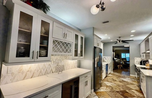 Hobe Sound House | Jasper Cove A Gem in “ Old Hobe Sound” 1 Mile to Hobe Sound Beach
