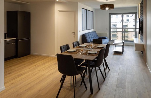 Clermont Ferrand City Centre Apartment | Jaude Central % Parking
