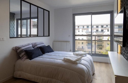 Clermont Ferrand City Centre Apartment | Jaude Central % Parking