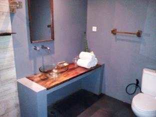 Batu Karas Hotel | JavaCove Beach Hotel