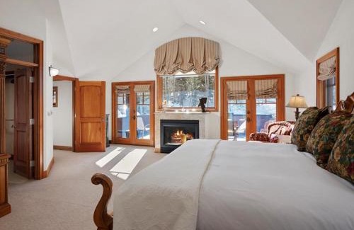 Snowmass Village Ski Chalet | Jay Chalet by Snowmass Vacations