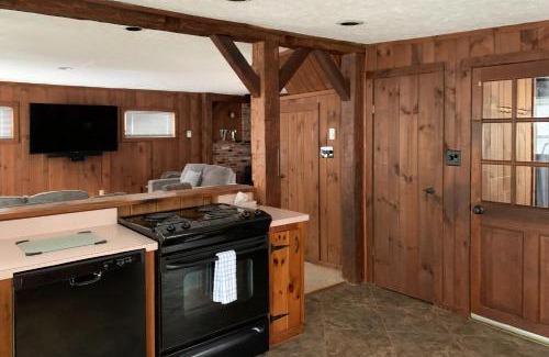 Montgomery Center House | Jay Peak Getaway on Trout River
