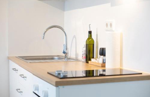Dortmund Apartment | JayBnB - Apartment direkt am Hafen - mit UHD TV und Netflix