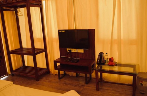 Igatpuri Resort | JAYLOS LAKE RESORT