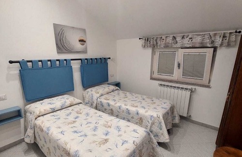 Bomerano Apartment | Jazz and blues house (near the pat of gods)