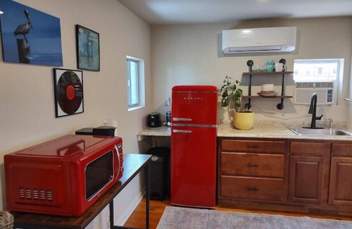 Downtown Apartment | Jazz Studio -2 blocksToPalafoxSt