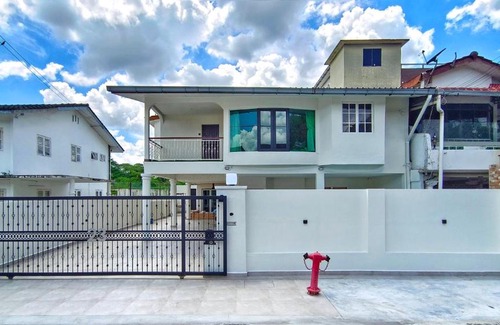 Central District Villa | JB City Villa (Private Pool)